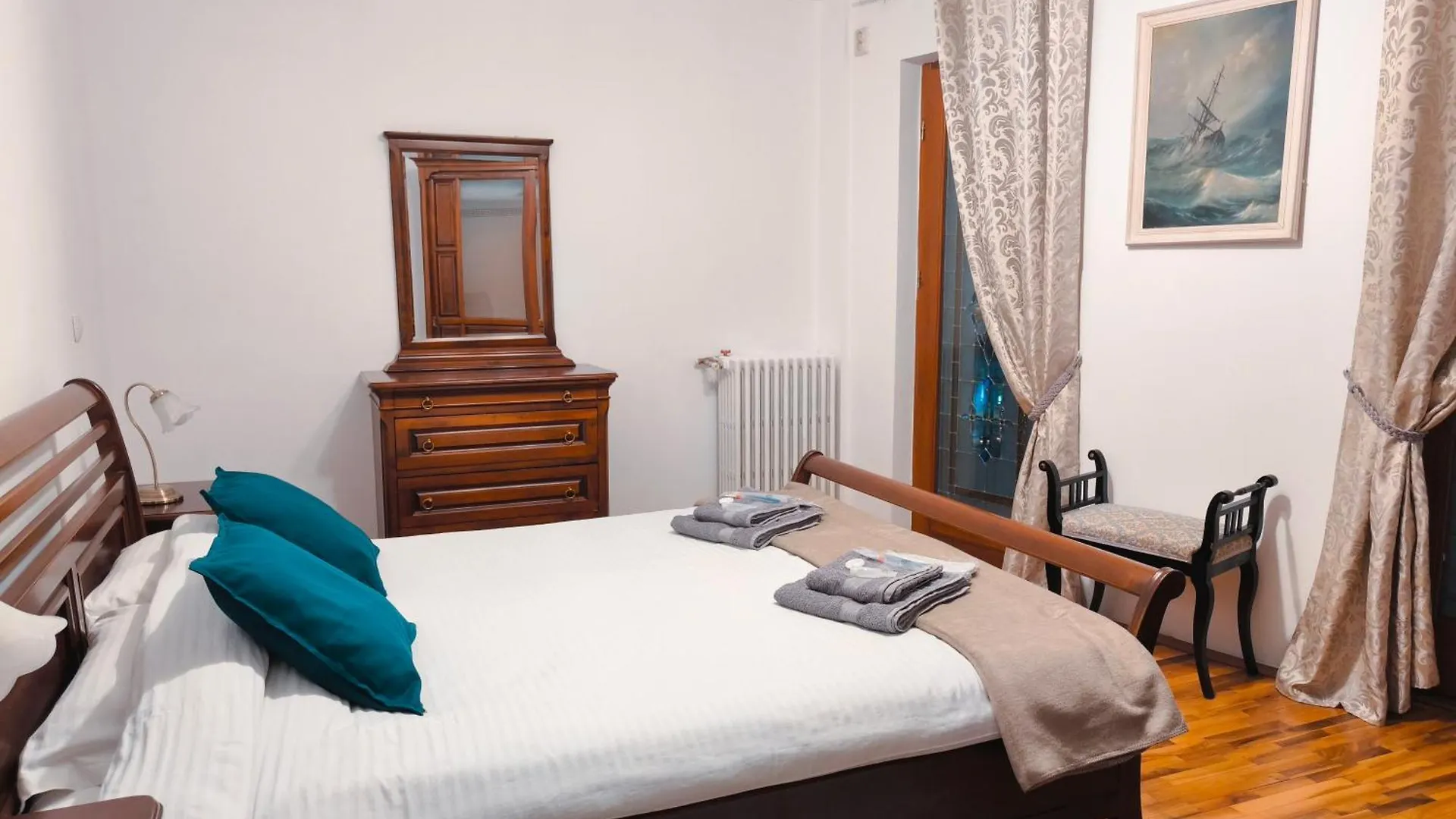 Apartment Old Town Studio - Victoriei 2 Bucharest