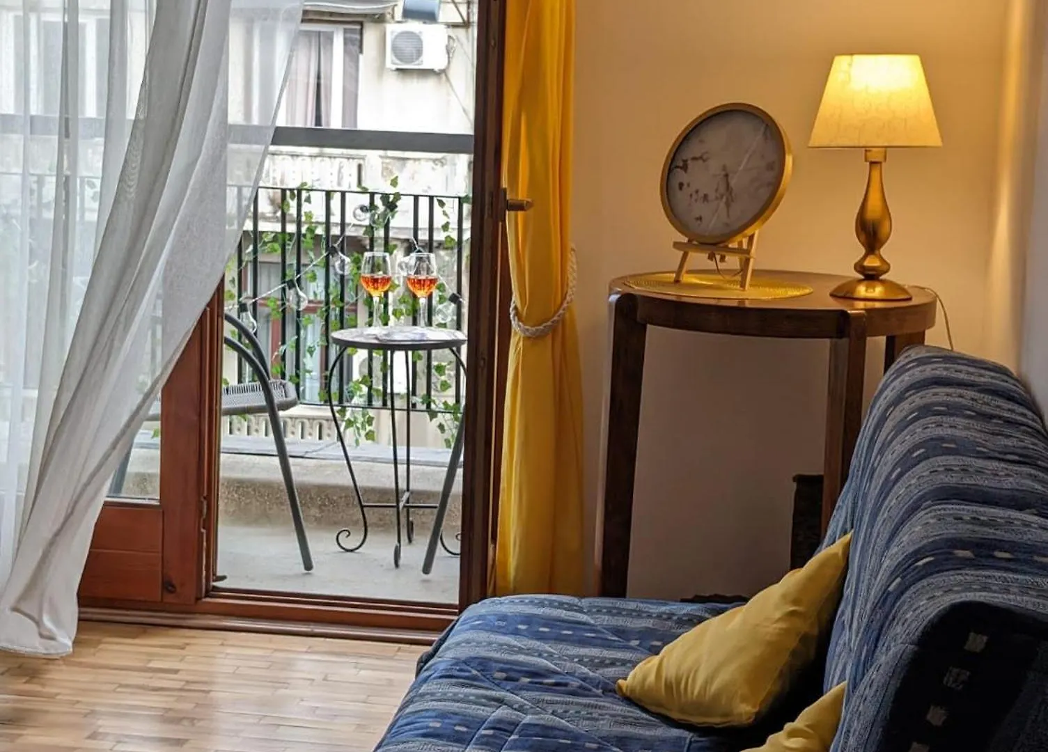 Old Town Studio - Victoriei 2 Bucharest